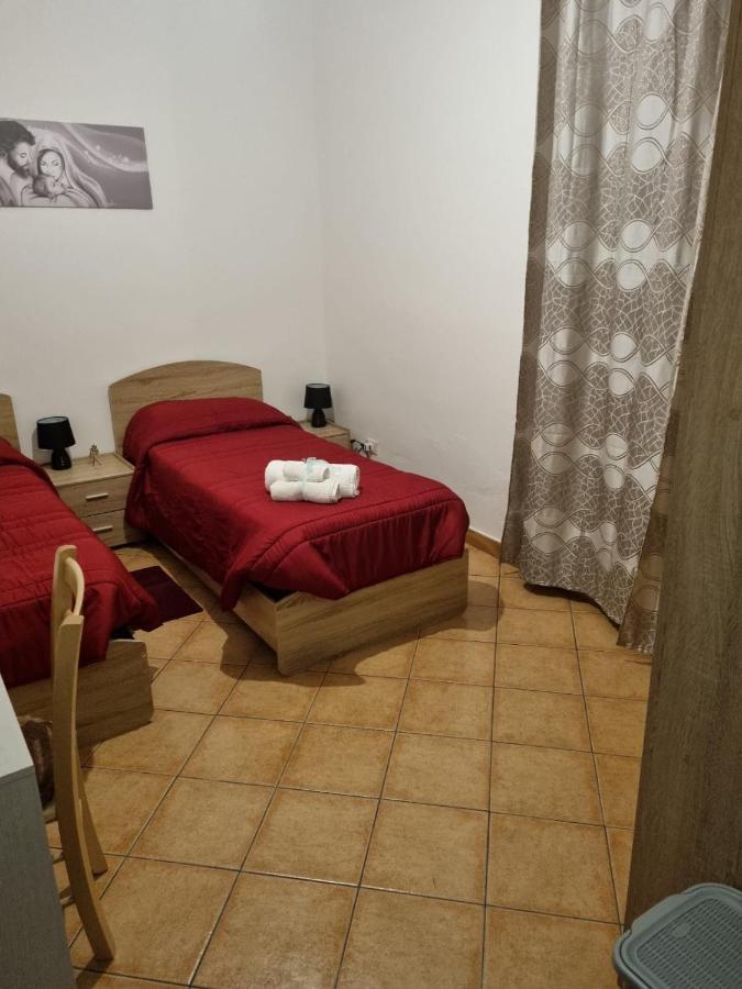 B&B Le Stanze Di Aurora パレルモ エクステリア 写真
